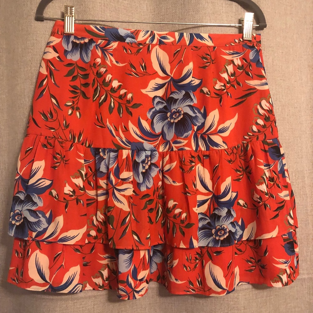 Loft skirt size 4 - never worn